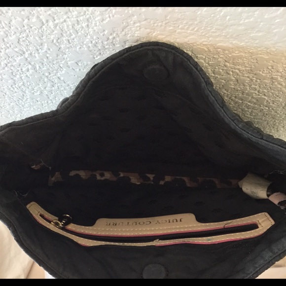 Juicy Couture black crossbody with gold detail - Picture 5 of 5